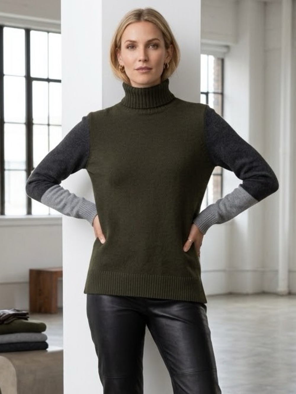 Vince Wool & Cashmere Colorblock Turtleneck Sweater, Green/Gray, Size M